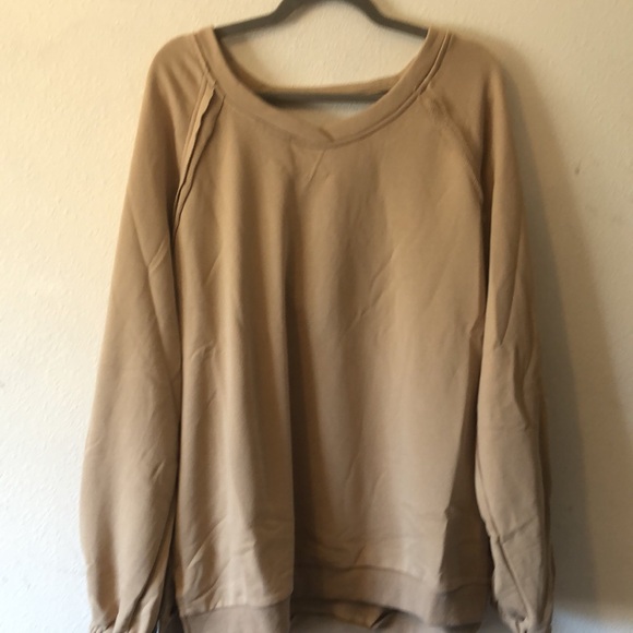 POL Camel Long Sleeve sweatshirt with open back criss cross size Large New! - Picture 5 of 12